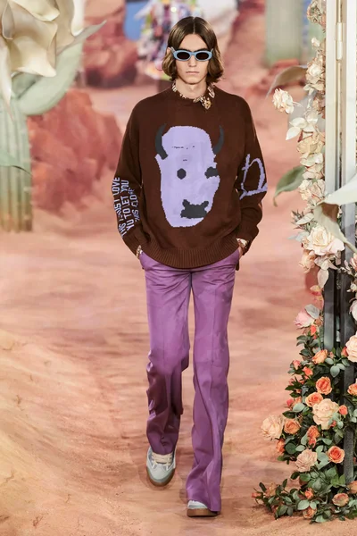 Look 20